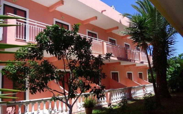 Valentinos Apartments