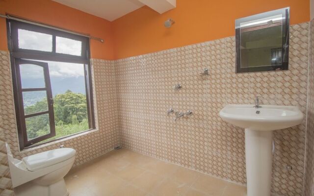 Spot On 61318 Plato Homestay