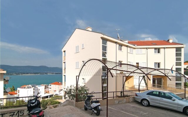 Nice Home in Misevac With Wifi and 2 Bedrooms