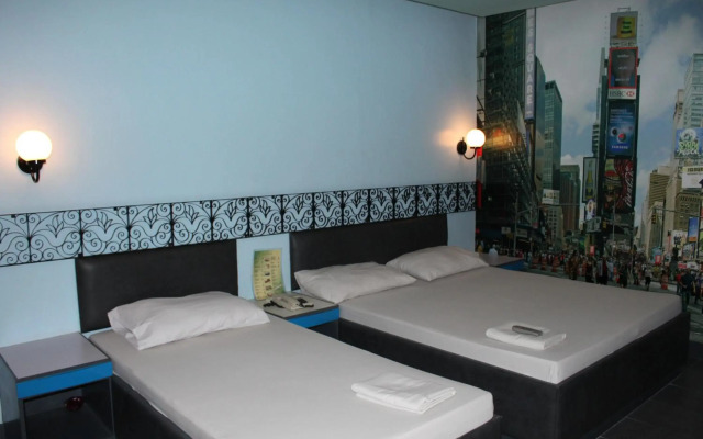 Urban Travellers Hotel