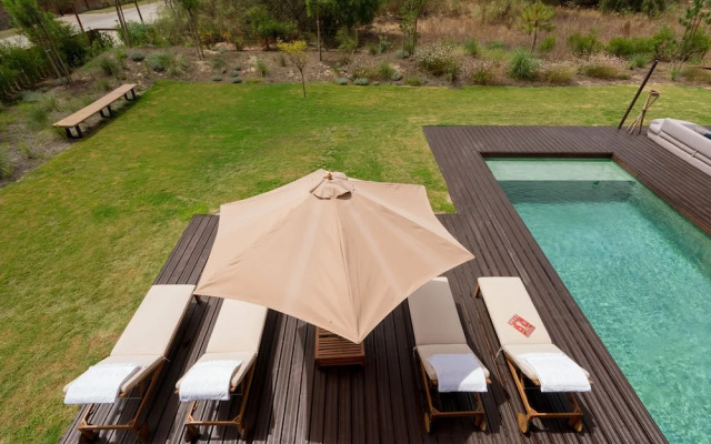 Troya Regal Villa By Cadenzalux