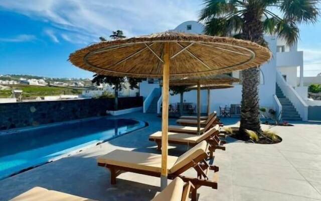 Santorini Villatzio Suites