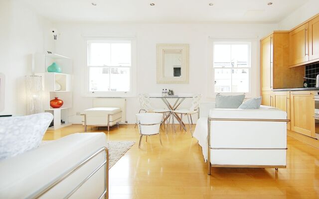 Luxury Designer Apartment Hammersmith 1