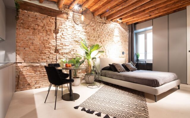 Officine Cavour Apartments