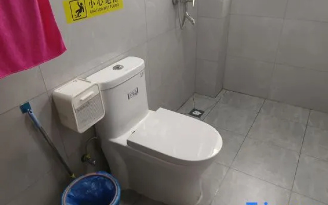 Xixi Homestay – Bathroom – Luoyang