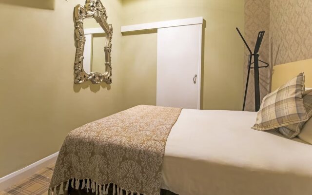 OYO Hotel Mj Kingsway