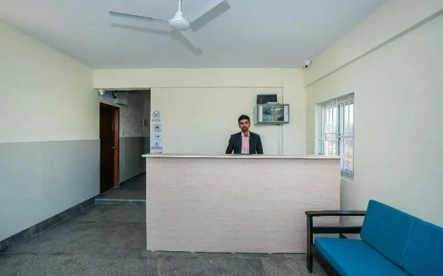 Sri Sai Guest House By OYO Rooms