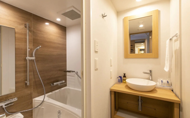 Wing International Premium Kyoto Sanjo Hotel