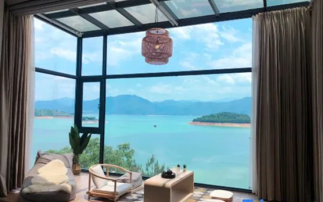 Xiyan, Enjoy Lake Living