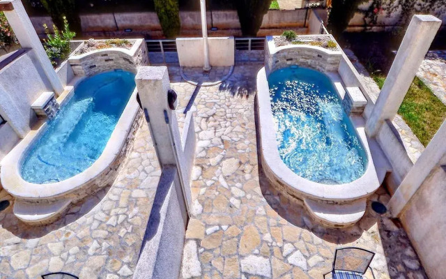 Modern Villa With Swimming Pool in Banjole