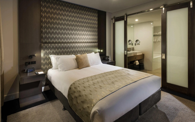 Pullman Brisbane Airport – Guest Rooms – Brisbane