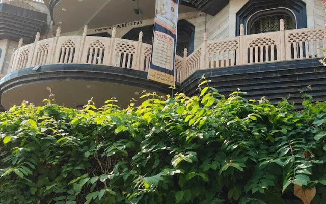 Naari Home Stay
