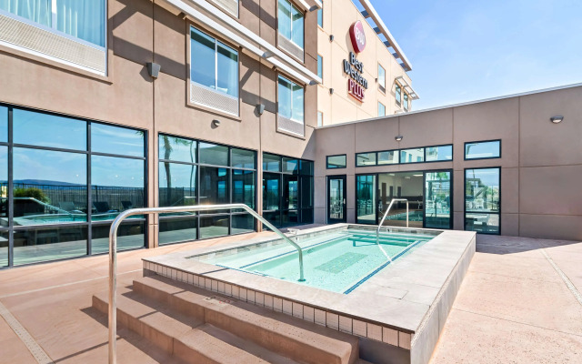 Best Western Plus Settlers Point