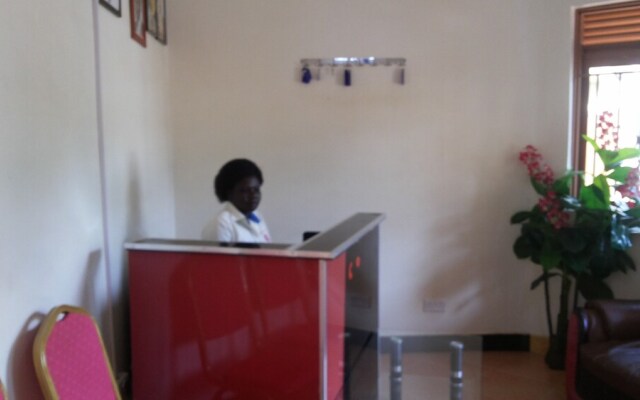 Lira Tasha Hotel