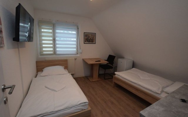 AB Apartments Messezimmer Möhringen - Hostel
