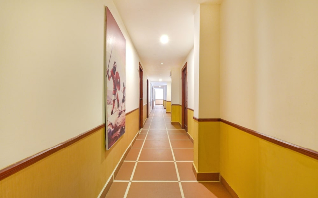 Fabhotel Castle Rock
