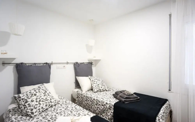 BBarcelona Mediterranean Beachfront Apartment