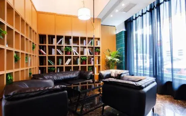 Chonpines Hotel(Tanghe Youlan Avenue Branch)
