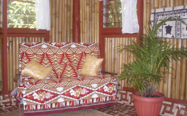 Dolphin Bay Divers Retreat