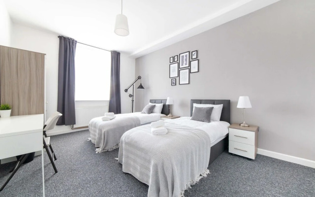 Oddfellows 7 Ensuite Double Room