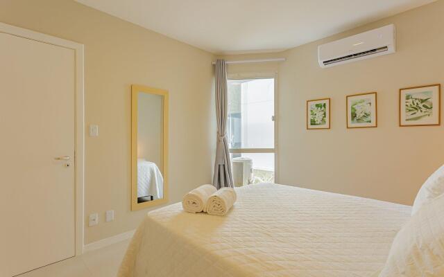 VT05 Maravilhoso Quarto e Sala a 300m da Praia