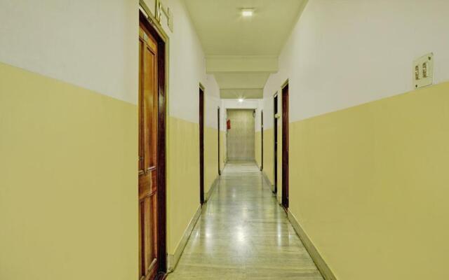Fabhotel Meylong Hills