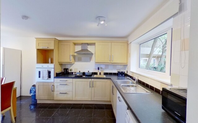 Eyrescroft House