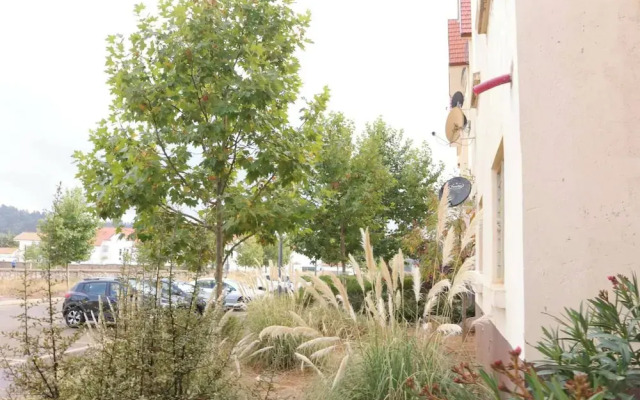 Jolie Appartement À Ifrane Calme et Spacieux