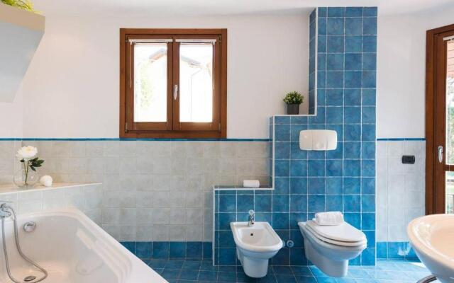 ALTIDO Spacious 2 BR Apt with Terrace in Cernobbio