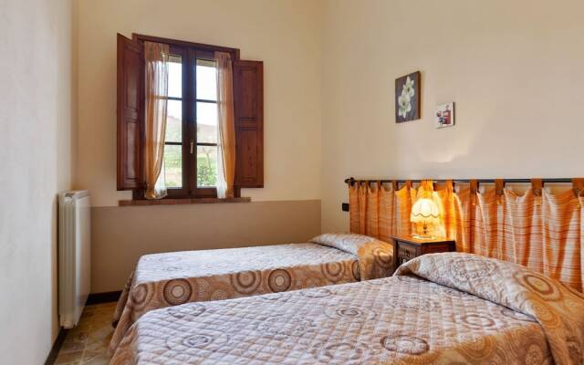 Traditional Holiday Home in Chianni With Swimming Pool