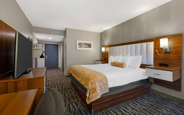 Best Western on the Avenue