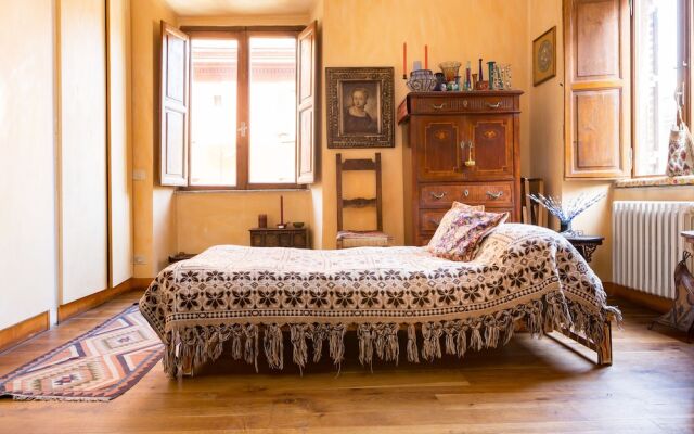 Lovely 2-bed Apartment in Roma