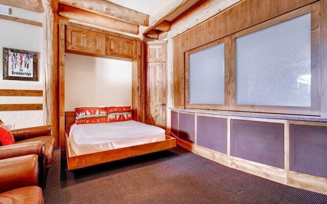 Rubywood - Private Home by RedAwning