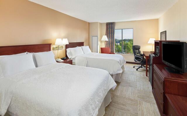 Hampton Inn Columbus-North