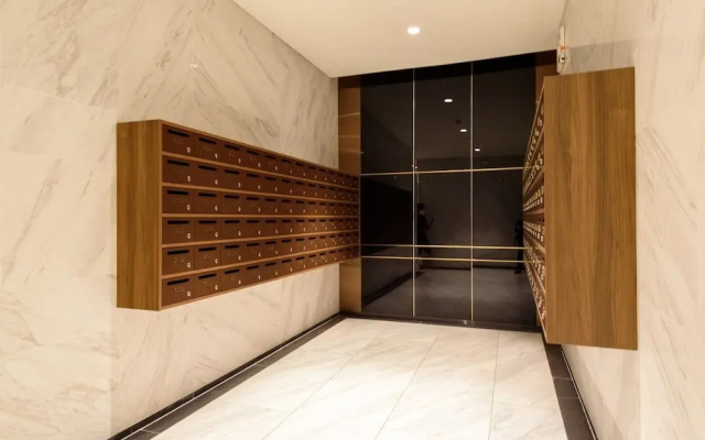 CR Concept Metropole High-end Apartment