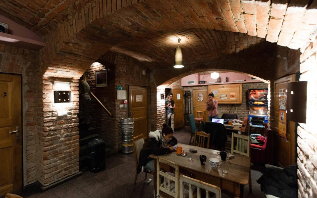 Sir Toby's Hostel