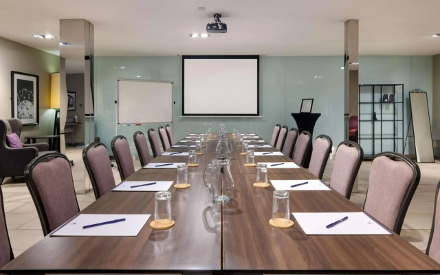 DoubleTree by Hilton Edinburgh City Centre