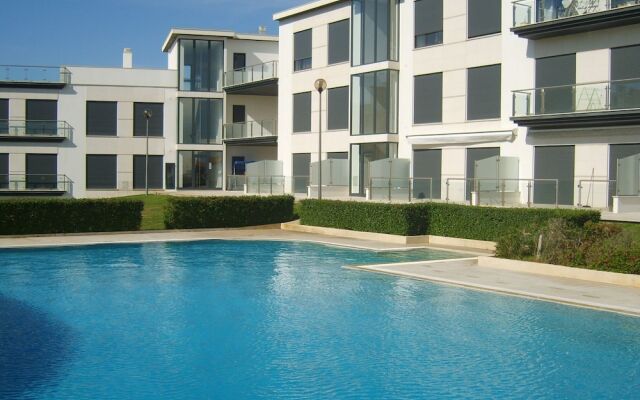 Attractive Holiday Home Near the Beach