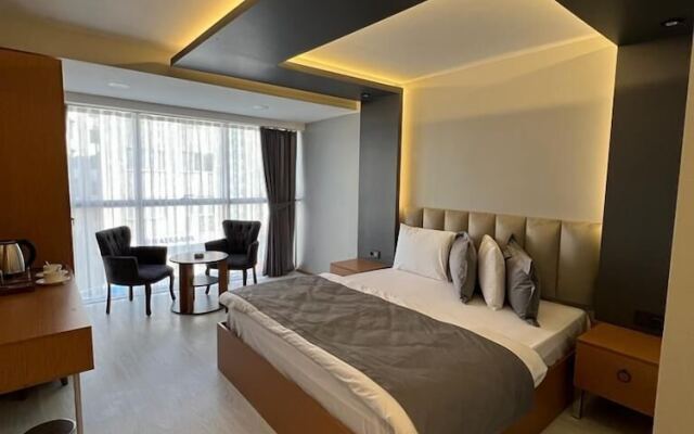 Ci Plus Hotel