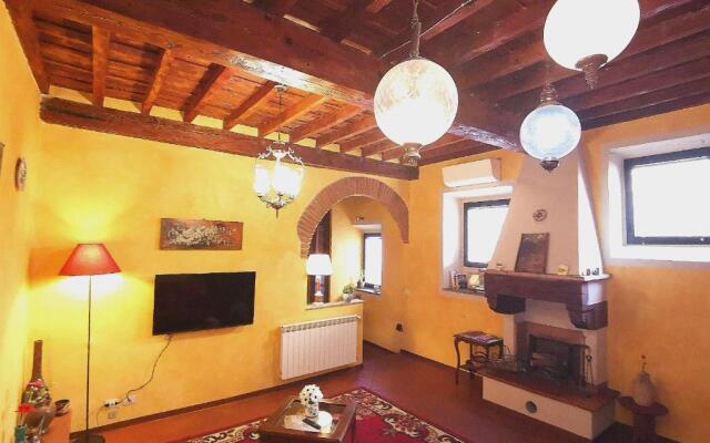 Real Rustic Tuscany Style In Center