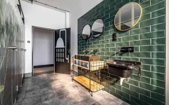 Vola Hostel