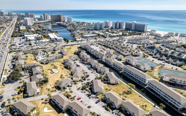 Sandpiper Cove 4216 2 Bedroom Condo by RedAwning