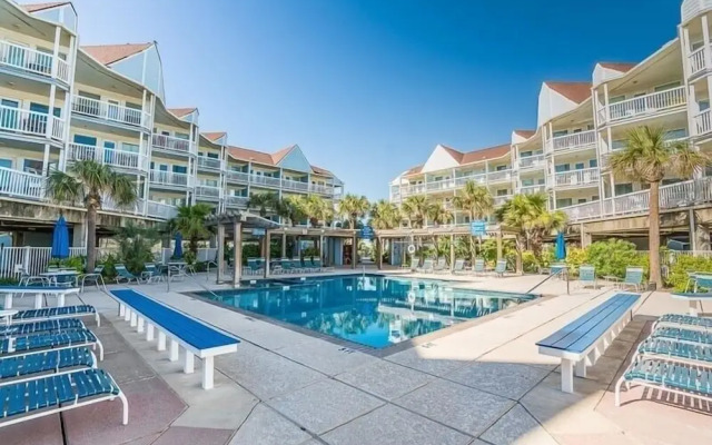 Seascape 2211 2 Bedroom Condo by RedAwning