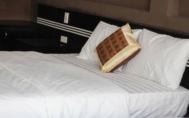 Emirates Hotel