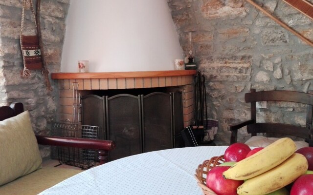 Sfirakis Traditional House