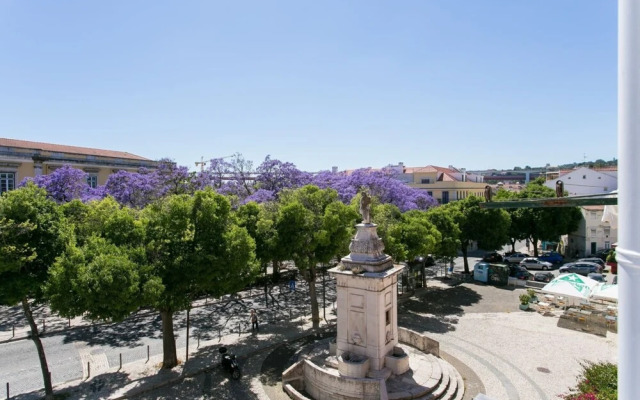 Park View 1 Bedroom Apartment in Alcântara