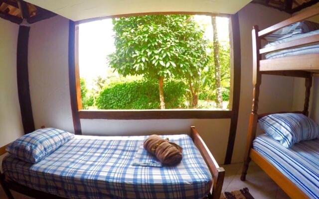 Flora Hostel & Camping Praia do Sono