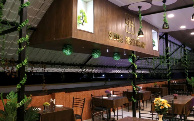 Hotel Shree Palace & Restaurant