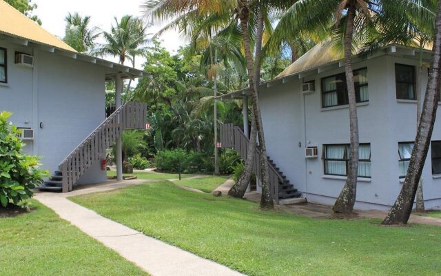 Base Airlie Beach Resort - Hostel
