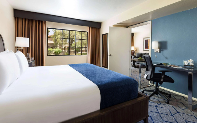 Scottsdale Plaza Resort